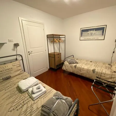 Appartamento Living Rencio: Vicino Al Centro Di