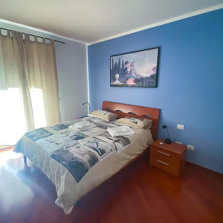 Apartment Living Rencio: Vicino Al Centro Di